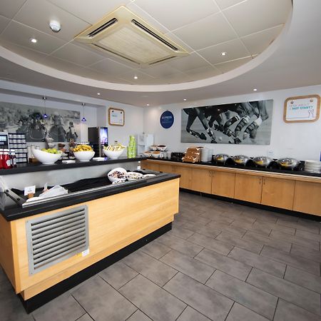 Holiday Inn Express, Chester Racecourse By Ihg Εξωτερικό φωτογραφία