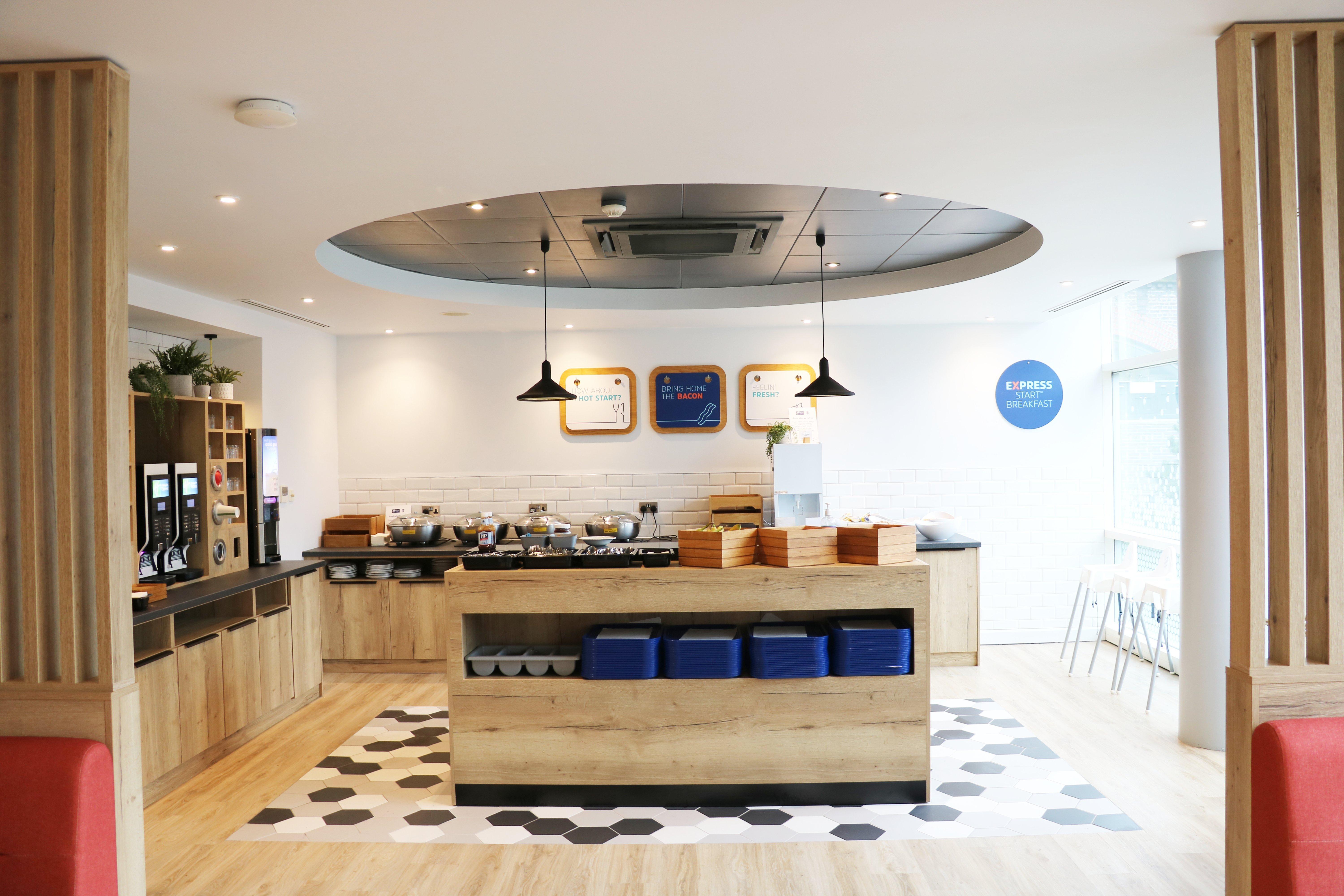 Holiday Inn Express, Chester Racecourse By Ihg Εξωτερικό φωτογραφία