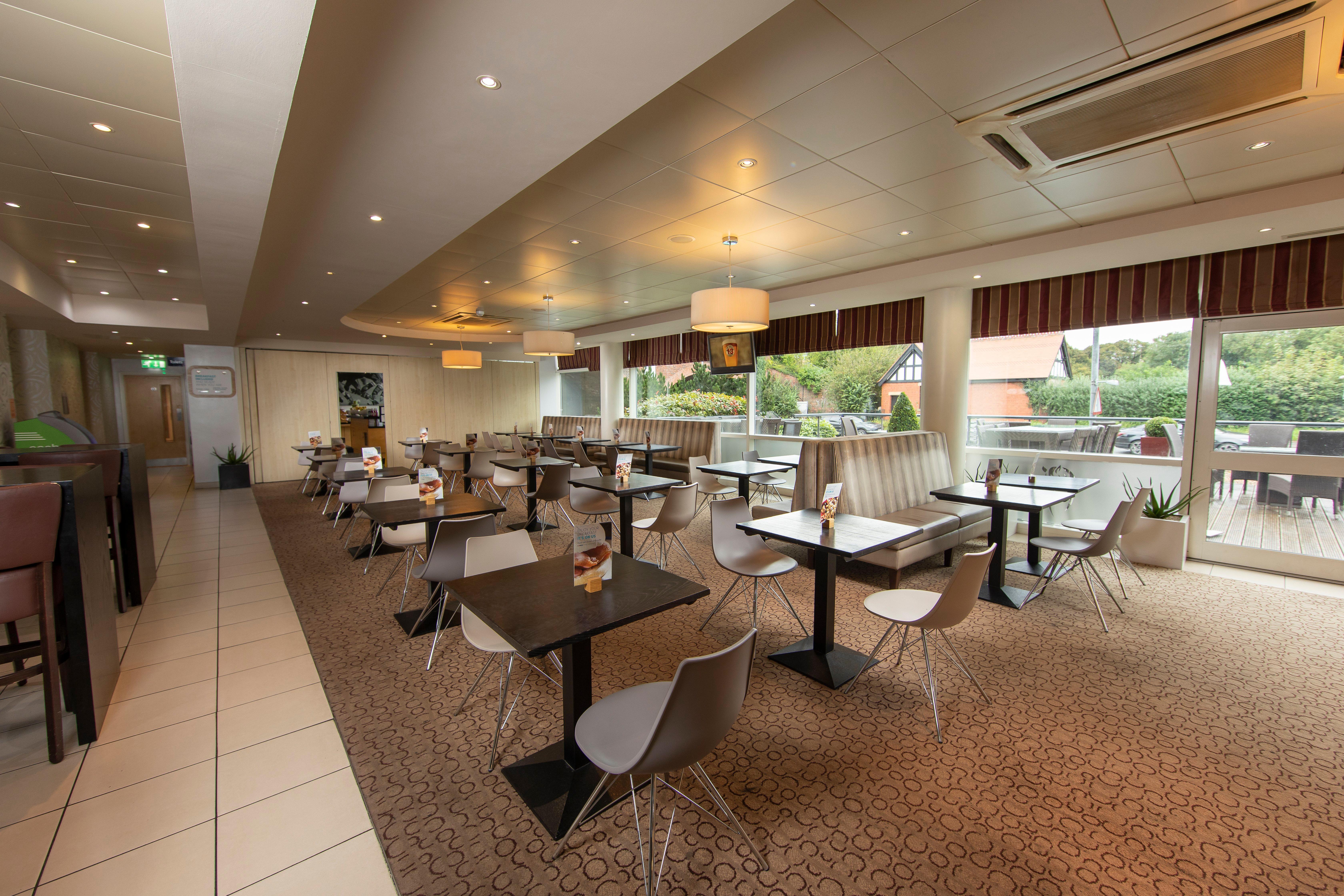 Holiday Inn Express, Chester Racecourse By Ihg Εξωτερικό φωτογραφία