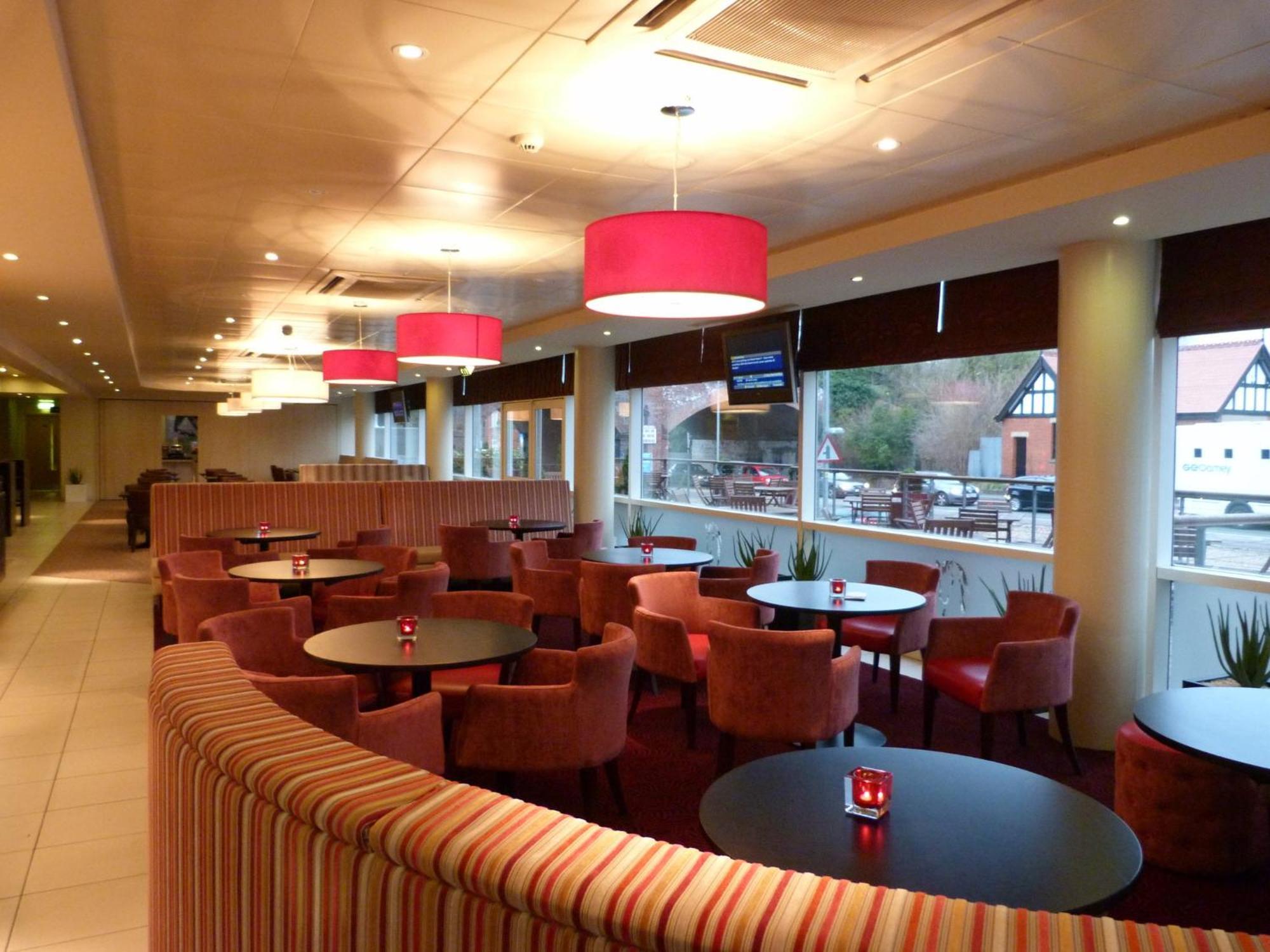 Holiday Inn Express, Chester Racecourse By Ihg Εξωτερικό φωτογραφία